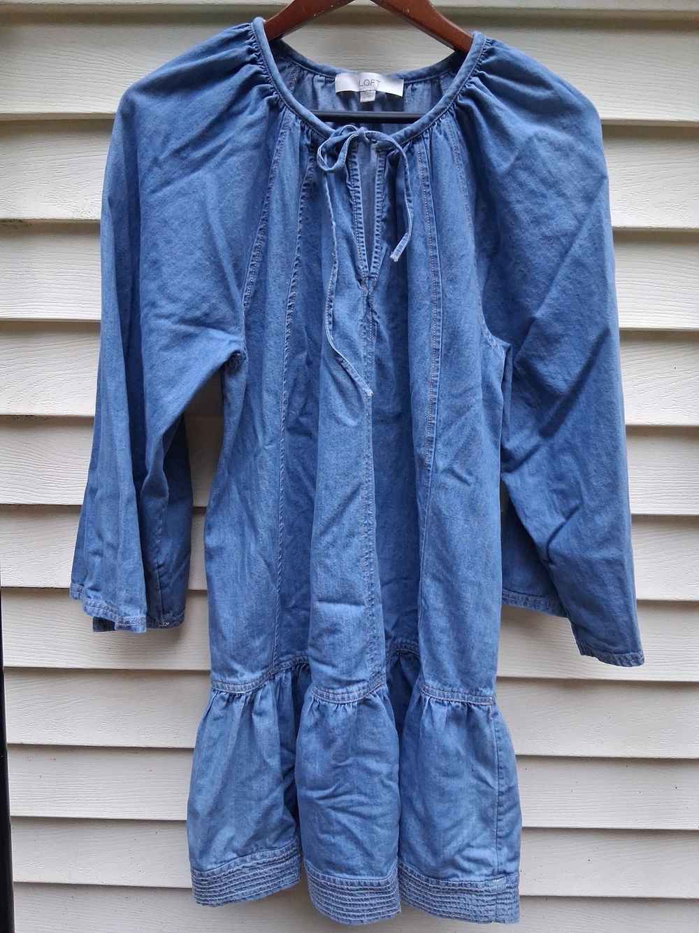 Ann Taylor LOFT Women’s Denim Dress 100% Cotton Long Sleeve Size Medium